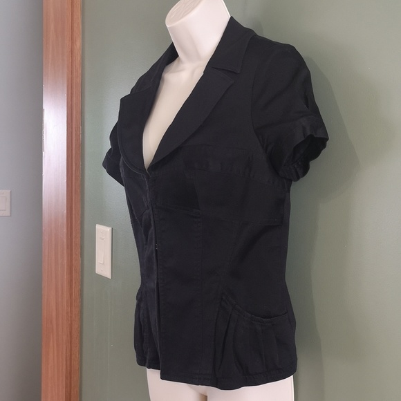 Nine West Short Sleeve Deep V Collared Fitted Eyelet Front Blazer Sz 6 w Pockets - Picture 3 of 11